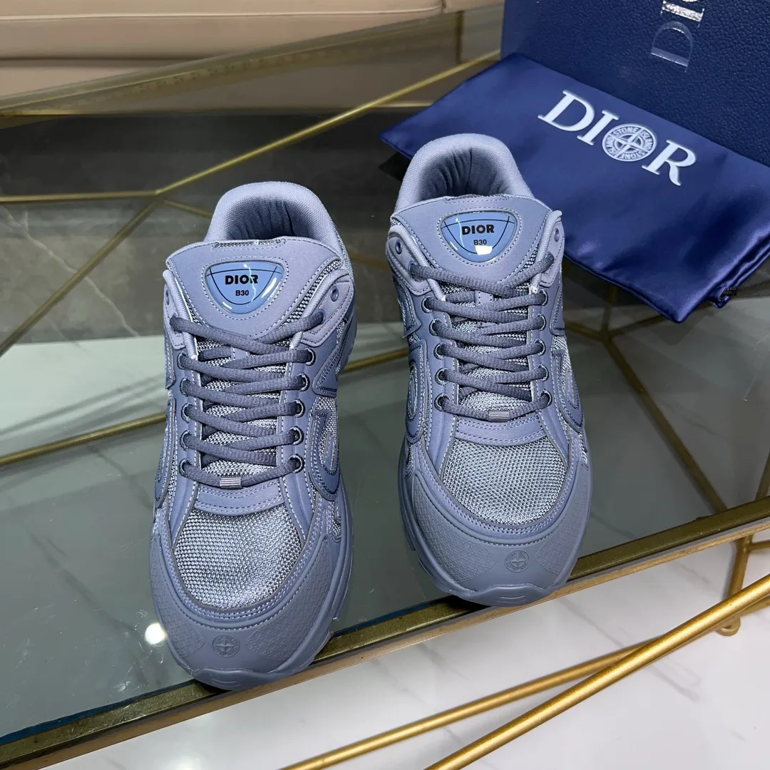 Men's Men's Shoes💰P460💰【DIOR】Dior's new B30 low-top sneakers✅ Carefully crafted from gray mesh fabric and white technical fabric, it features a CD30" graphic logo, and "DIO~B30" and "CD30" logos on the heel and tongue. The extra-light sculpted rubber sole is paired with iconic embellishments to enhance style, and internal stretch details create an ideal and comfortable wearing experience. Can be matched with a variety of casual looks to highlight a fashionable and modern sports style. Size: 38-44 (45 can be customized)